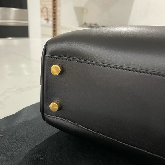 Saint Laurent Classic Monogramme Large Satchel - Picture 5 of 9